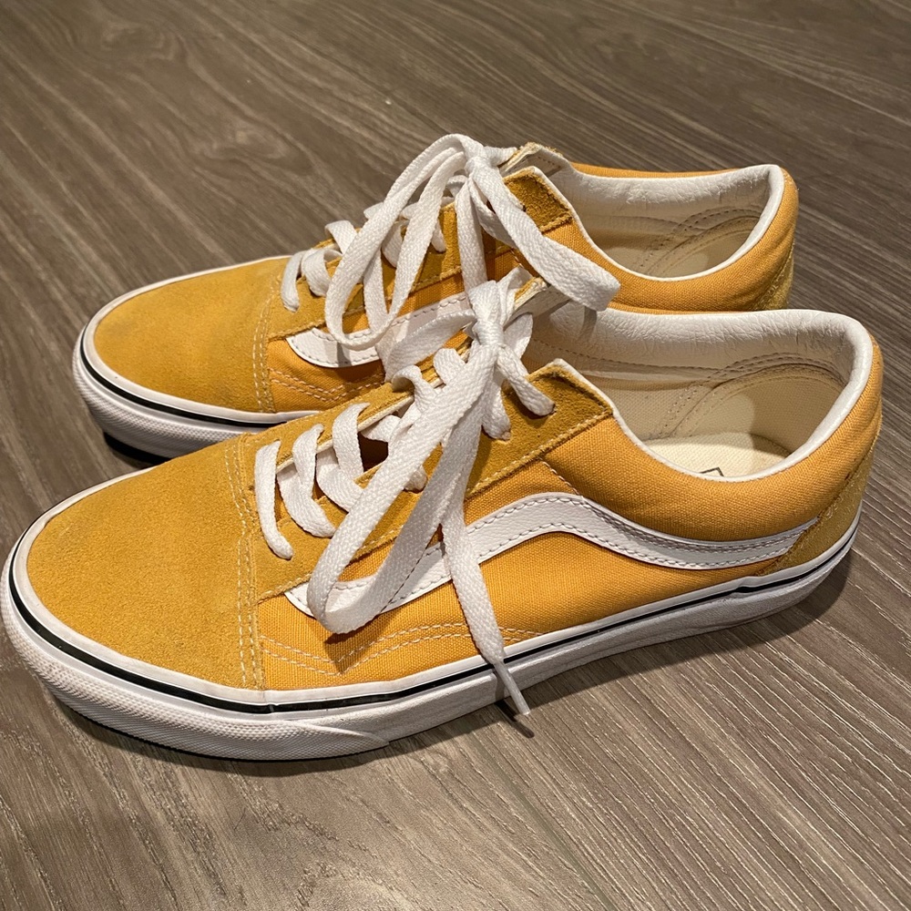 Vans Old Skool Men 6.0, Women 7.5